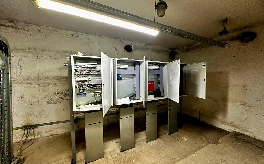 Продажа ТЦ «Мир» 3577 м2 в Автозаводском районе г.Тольятти фото