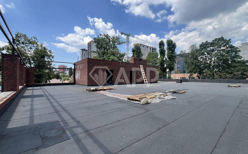 Ресторан. Медики. 2 лифта. Летка на крыше. Этаж по 500 м2 фото