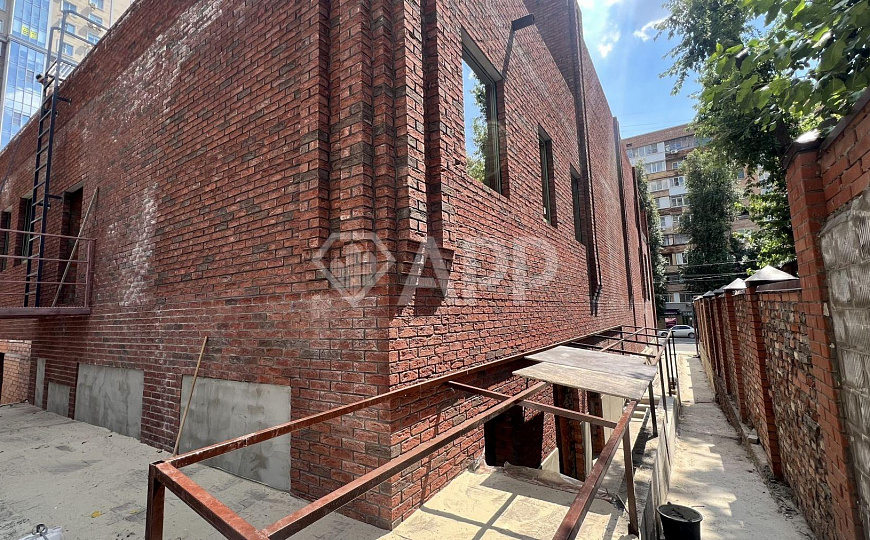 Ресторан. Медики. 2 лифта. Летка на крыше. Этаж по 500 м2 фото