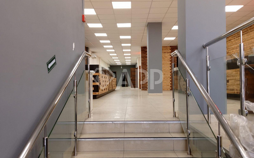 Продаю отдельно стоящее здание, 1 236 м² фото