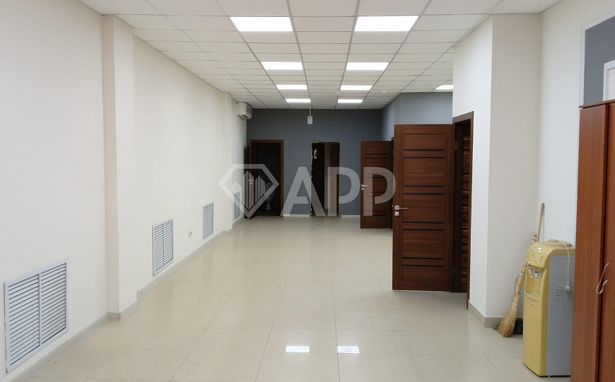 Продаю отдельно стоящее здание, 1 236 м² фото