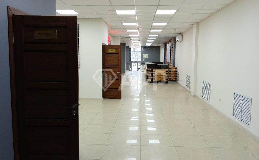 Продаю отдельно стоящее здание, 1 236 м² фото