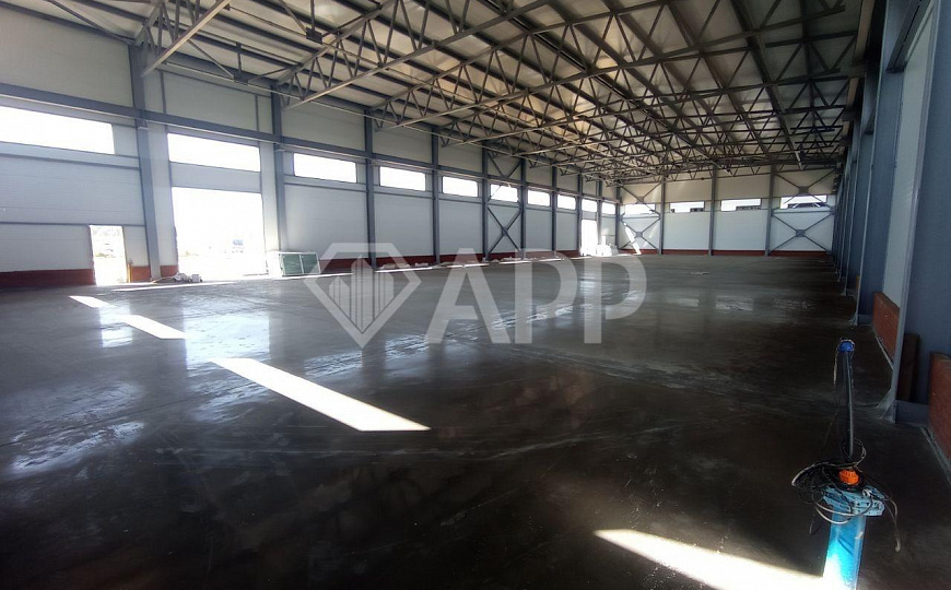 Помещение на М12 с кран-балкой фото