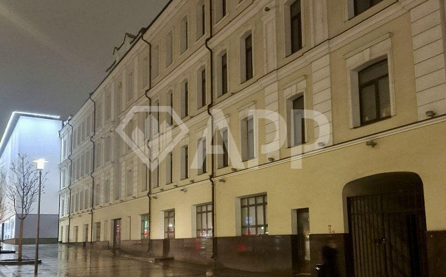 Свободного назначения 300 м2 под ресторан в центре в 4* Гостинице фото