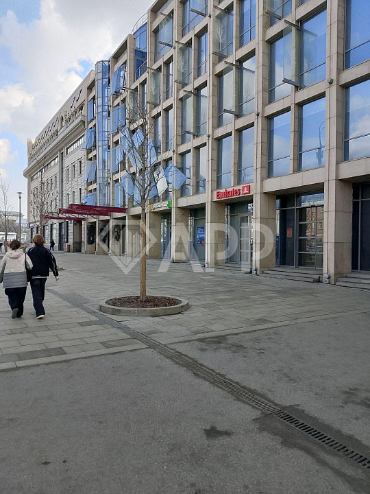 Свободного назначения 300 м2 под ресторан в центре в 4* Гостинице фото