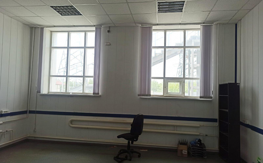 Офисное помещение 147м² на первой линии трассы К. Маркса фото