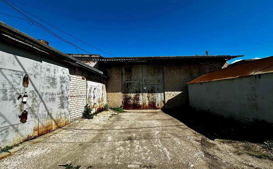 Свободное помещение 350 м2 в г.Новокуйбышевске фото