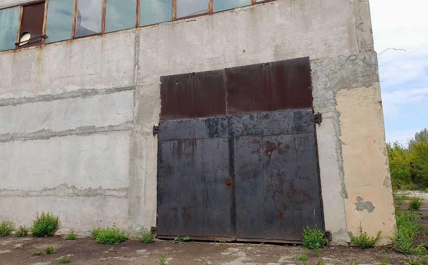 Помещение с кран-балкой фото