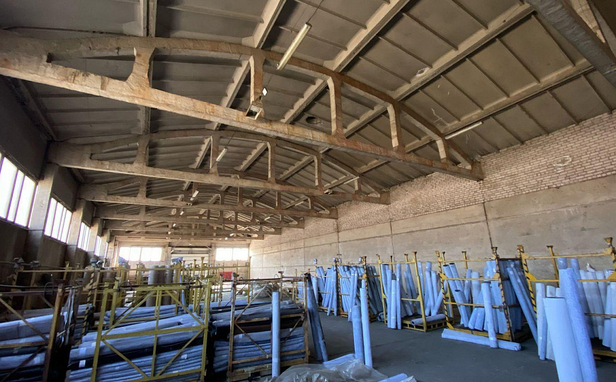 Сдам имущественный комплекс 4186 м² на ЗУ 1.3 Га фото