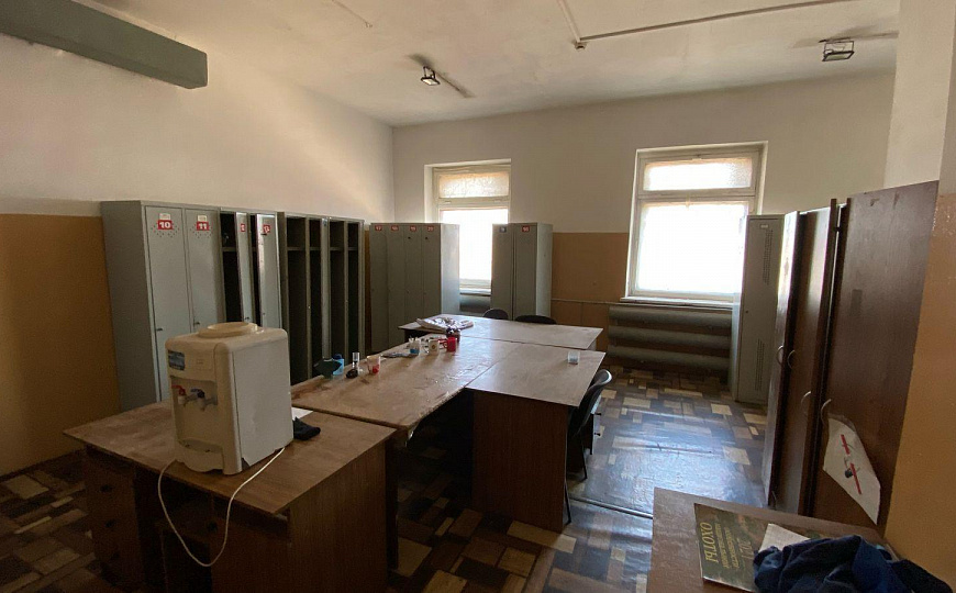 Сдам имущественный комплекс 4186 м² на ЗУ 1.3 Га фото