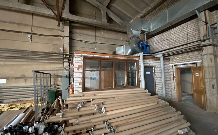 Сдам имущественный комплекс 4186 м² на ЗУ 1.3 Га фото