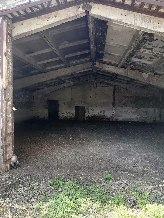 База, 1 070 м² фото