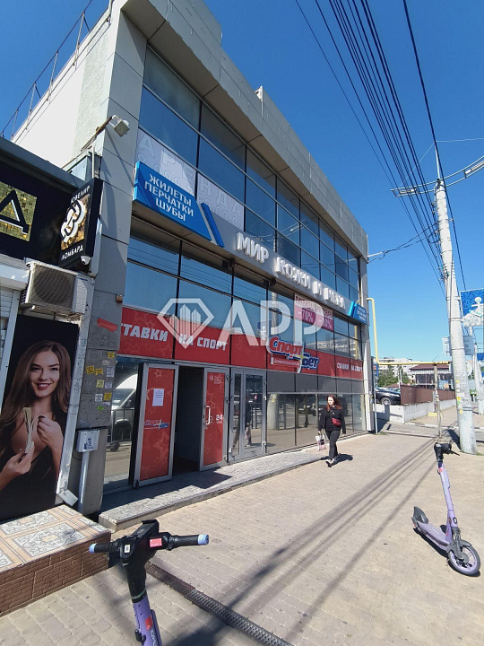 Продаю отдельно-стоящее здание, 600 м² фото