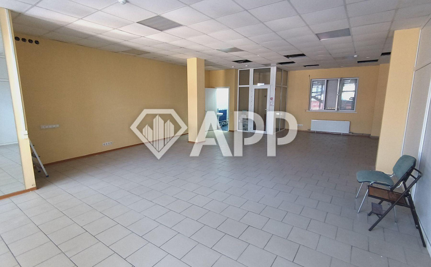 Продаю отдельно-стоящее здание, 600 м² фото