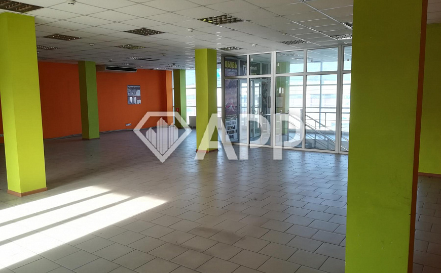 Продаю отдельно-стоящее здание, 600 м² фото