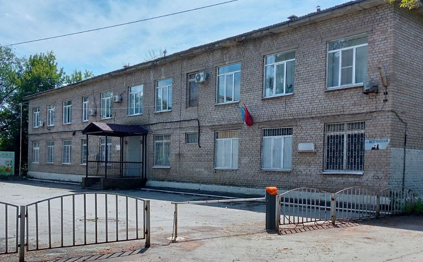 Отдельно стоящее двух этажное здание, 819 м² фото