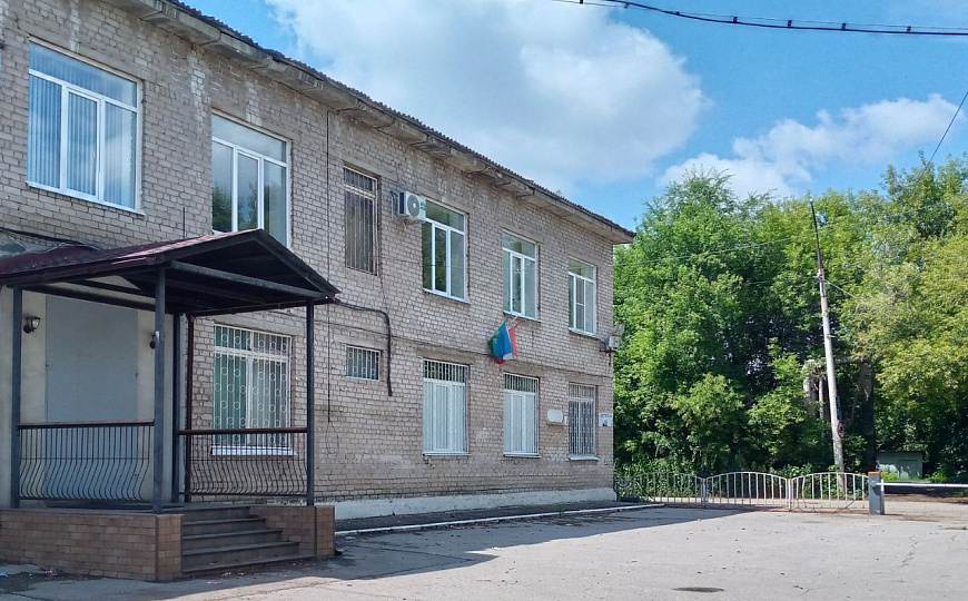 Отдельно стоящее двух этажное здание, 819 м² фото