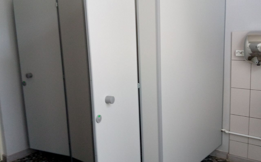 Отдельно стоящее двух этажное здание, 819 м² фото