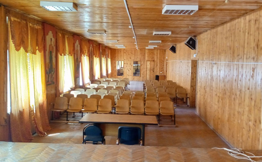 Отдельно стоящее двух этажное здание, 819 м² фото