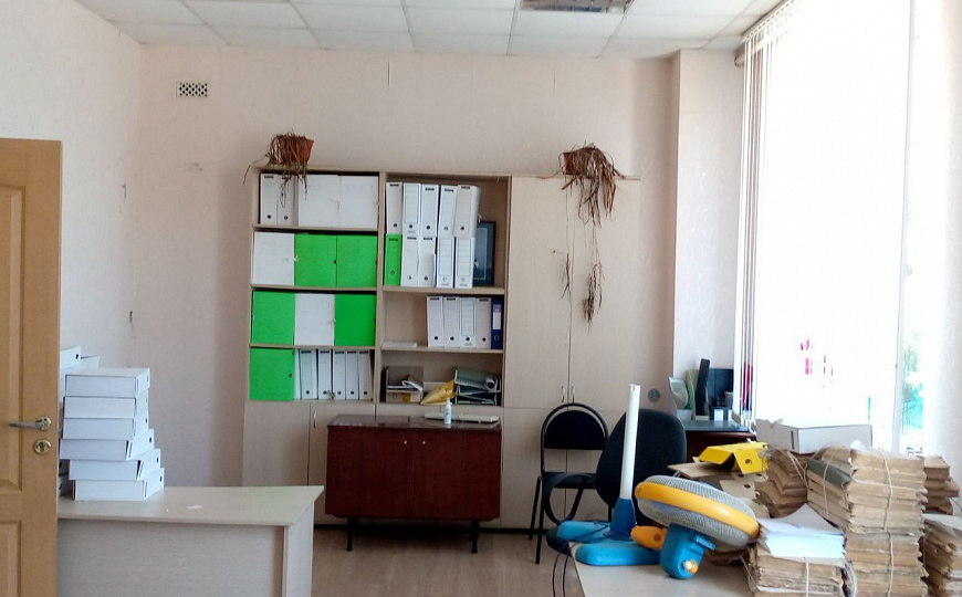 Отдельно стоящее двух этажное здание, 819 м² фото