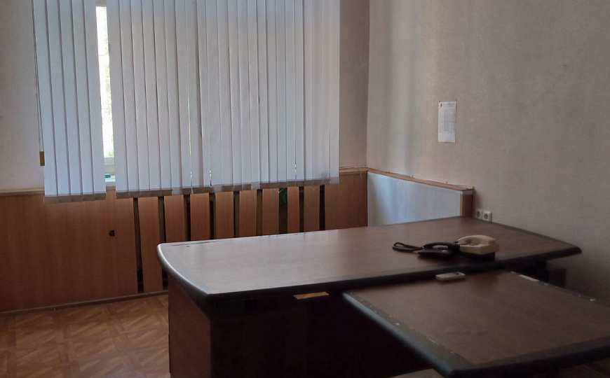 Отдельно стоящее двух этажное здание, 819 м² фото