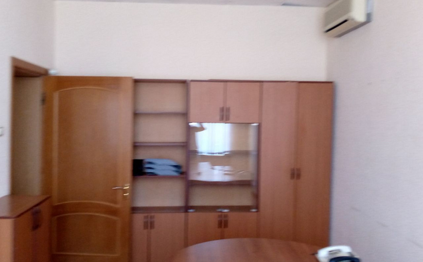 Отдельно стоящее двух этажное здание, 819 м² фото