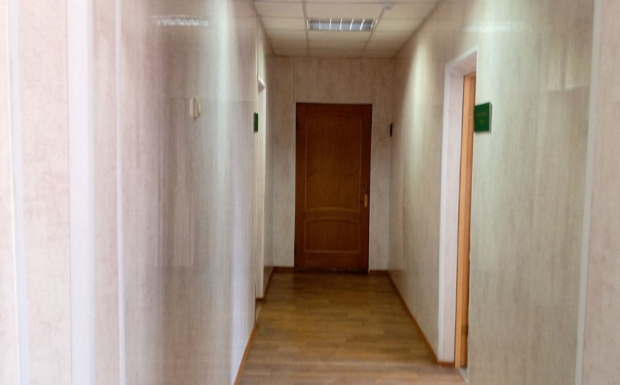 Отдельно стоящее двух этажное здание, 819 м² фото