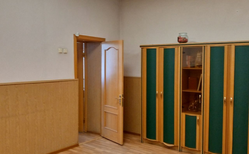 Отдельно стоящее двух этажное здание, 819 м² фото