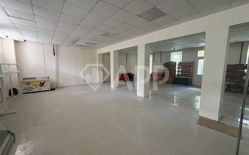 Сдам торговое помещение 160 м² фото