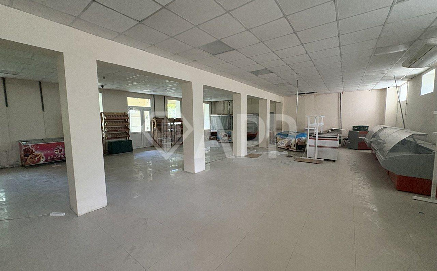 Сдам торговое помещение 160 м² фото