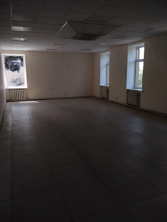 Сдам отдельно стоящее здание, 300 м² фото