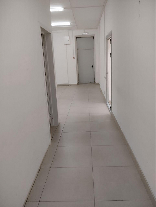 Сдам отдельно стоящее здание, 300 м² фото