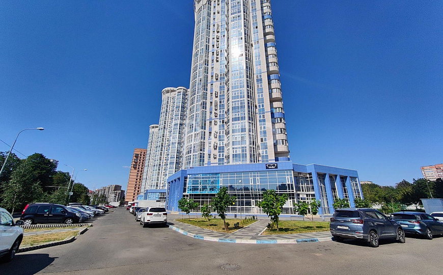 Сдам торговое помещение, 140 м² фото