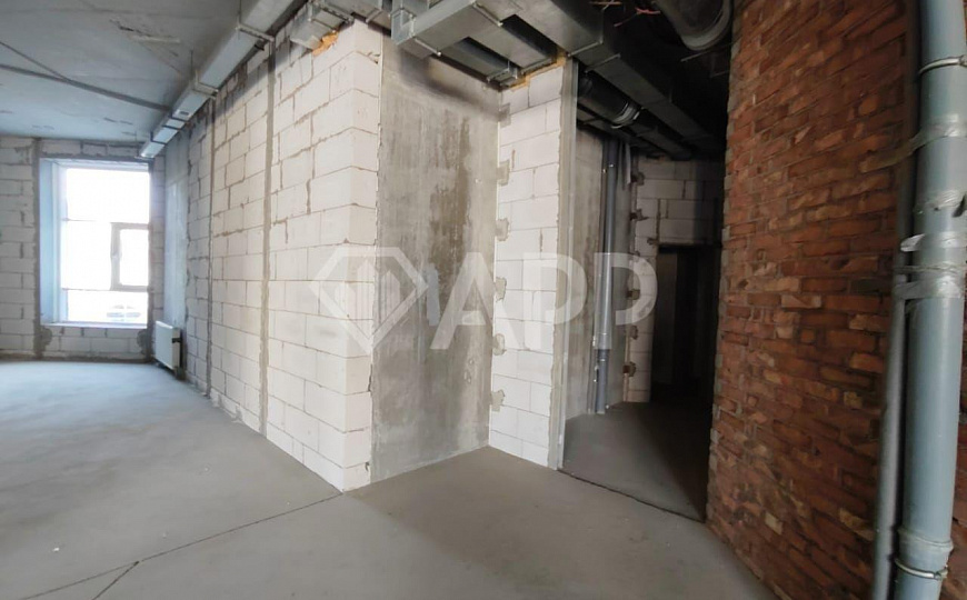 Сдам торговое помещение, 140 м² фото