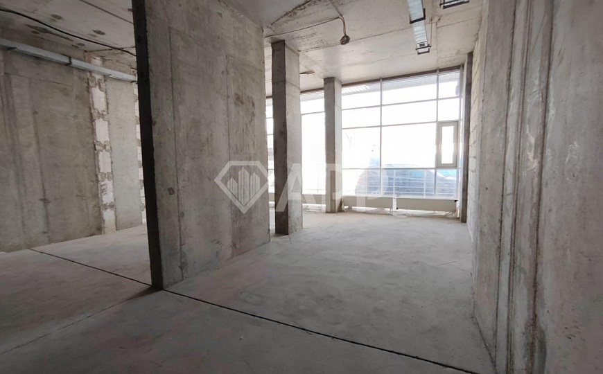 Сдам торговое помещение, 140 м² фото