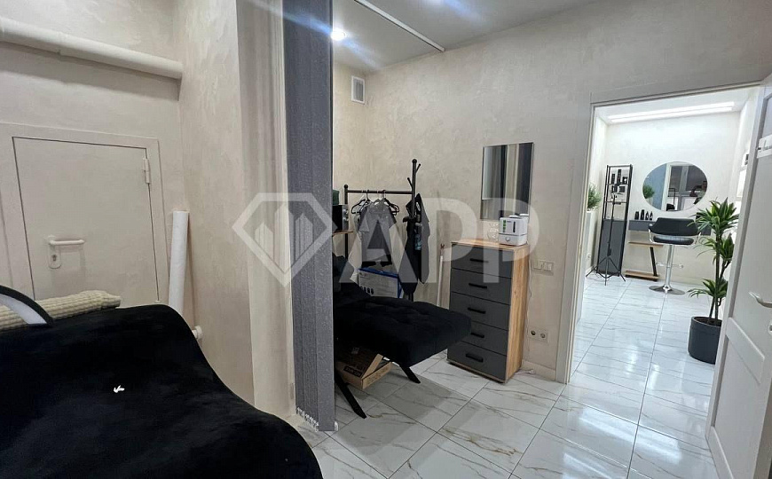 Клиника.Стоматология.Ремонт. Можно 46.8 м2+56.6 м2 фото