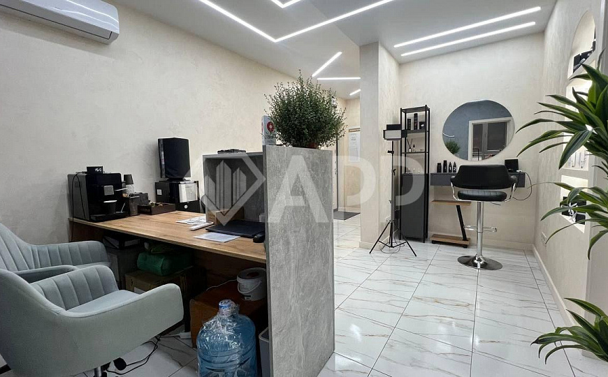 Клиника.Стоматология.Ремонт. Можно 46.8 м2+56.6 м2 фото