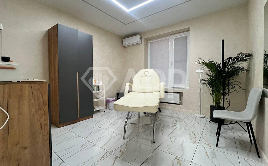 Клиника.Стоматология.Ремонт. Можно 46.8 м2+56.6 м2 фото