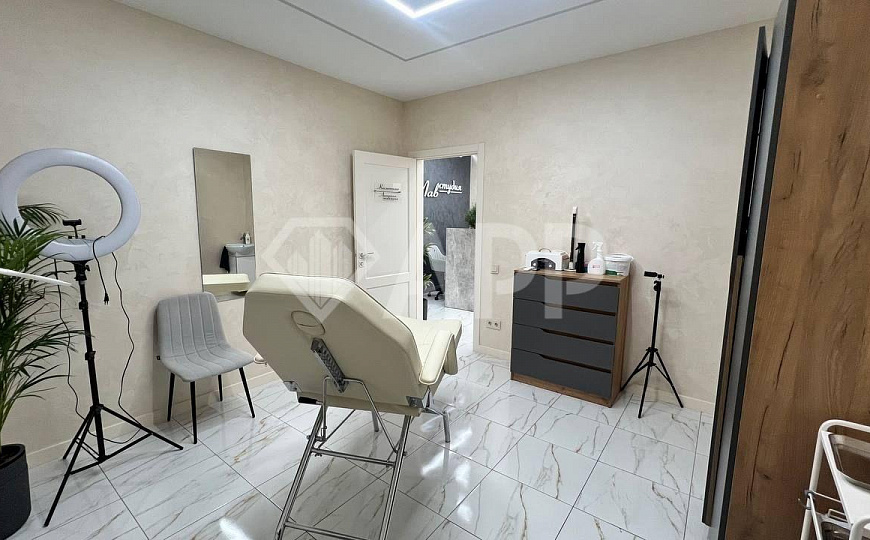 Клиника.Стоматология.Ремонт. Можно 46.8 м2+56.6 м2 фото