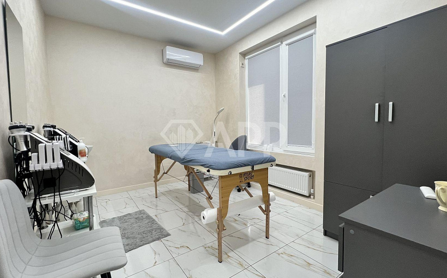 Клиника.Стоматология.Ремонт. Можно 46.8 м2+56.6 м2 фото