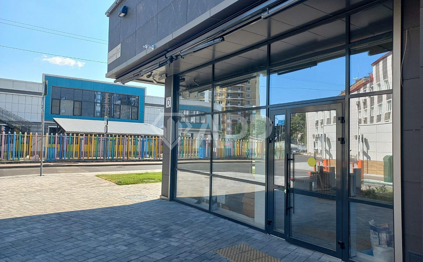 Сдаю торговое помещение, 46.6 м² фото