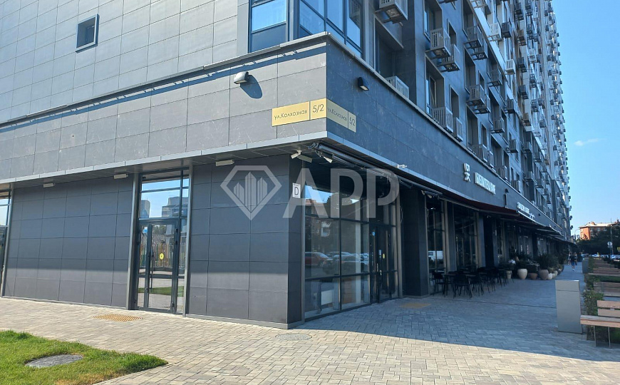 Сдаю торговое помещение, 46.6 м² фото