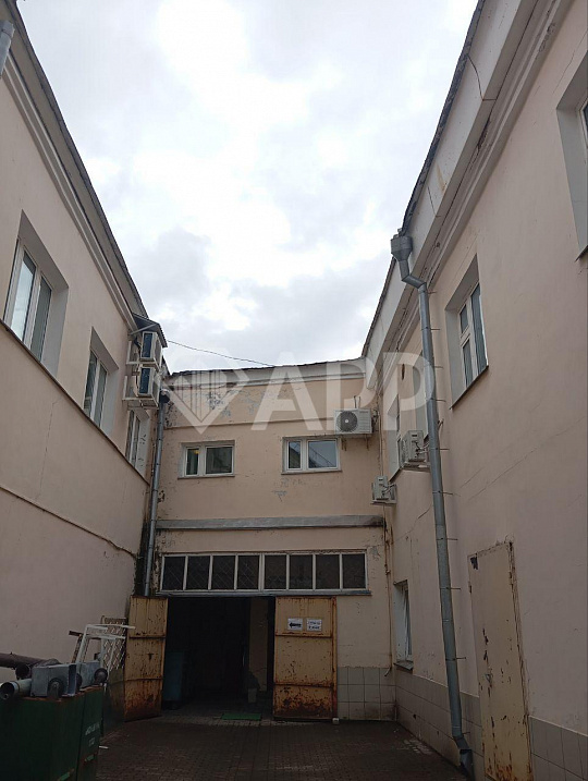 Помещение на первом этаже в аренду фото