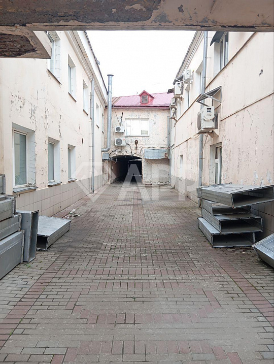 Помещение на первом этаже в аренду фото