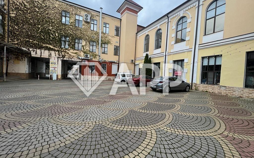 Сдам помещение свободного назначения, 300 м² фото