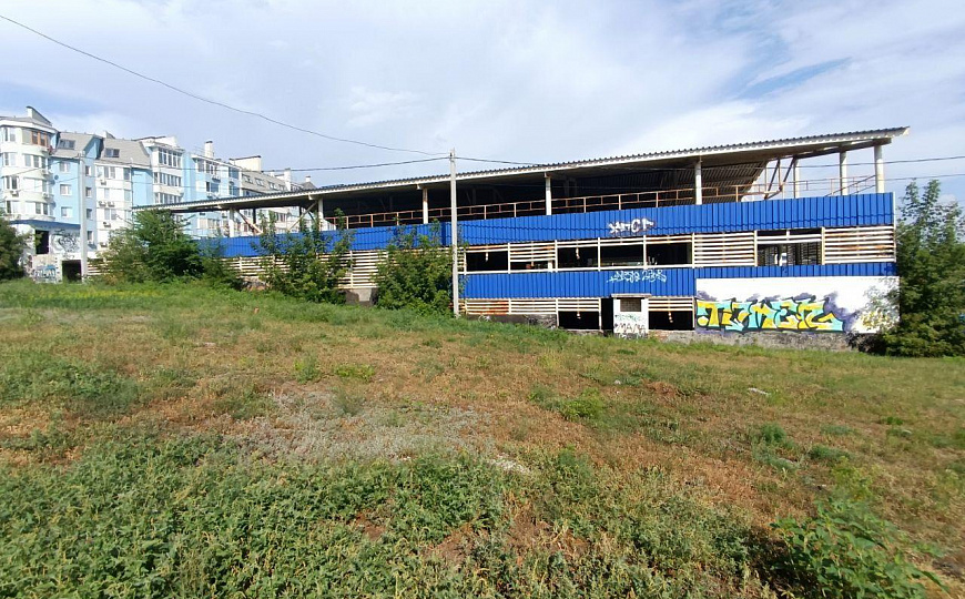 Производственно-Складское помещение на земельном участке 22 сотки. фото