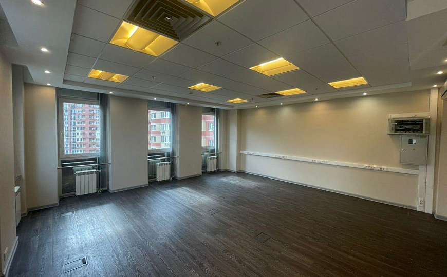 Офисы в БЦ «Лермонтовский» от 4 м² до 50 м² фото