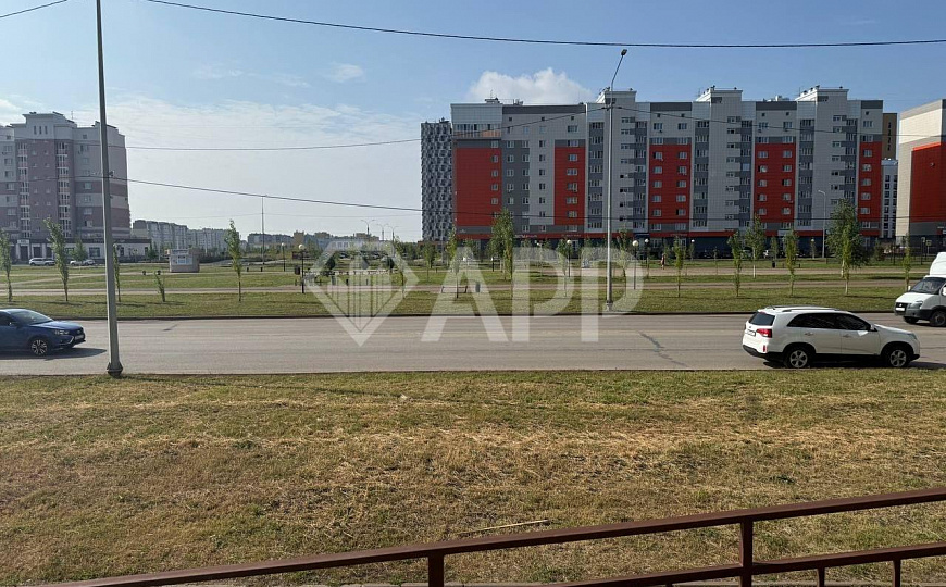 Помещение свободного назначение на красной линии фото