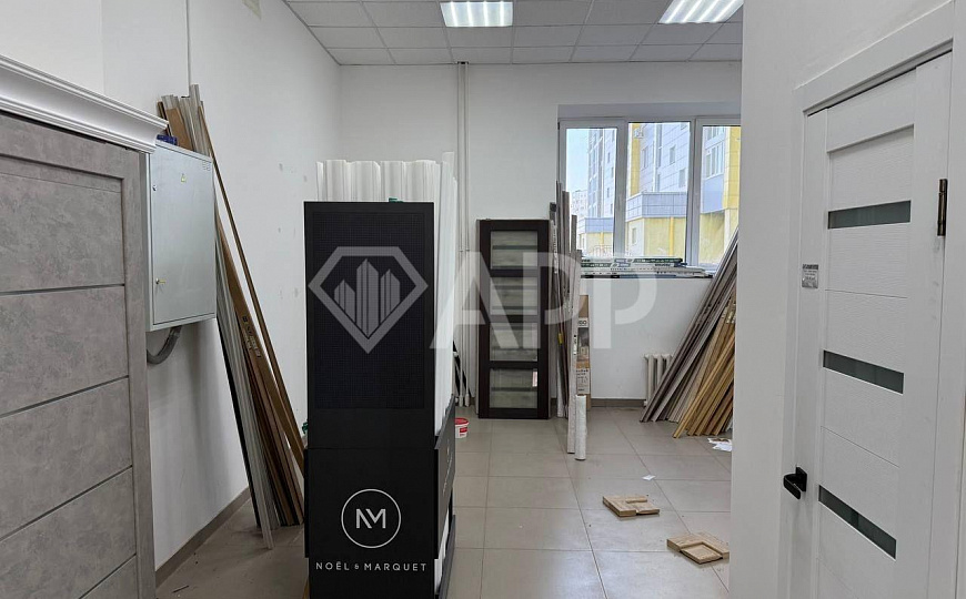 Помещение свободного назначение на красной линии фото