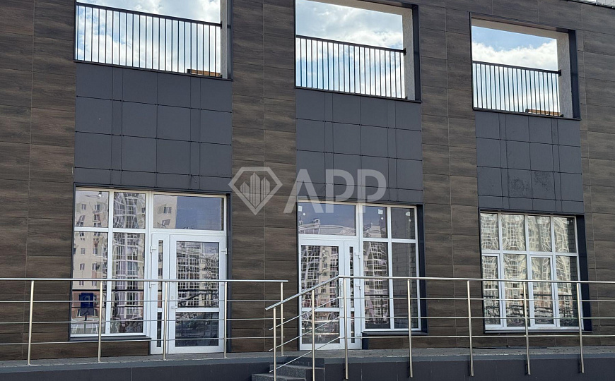 Сдам помещение свободного назначения в новом ЖК фото